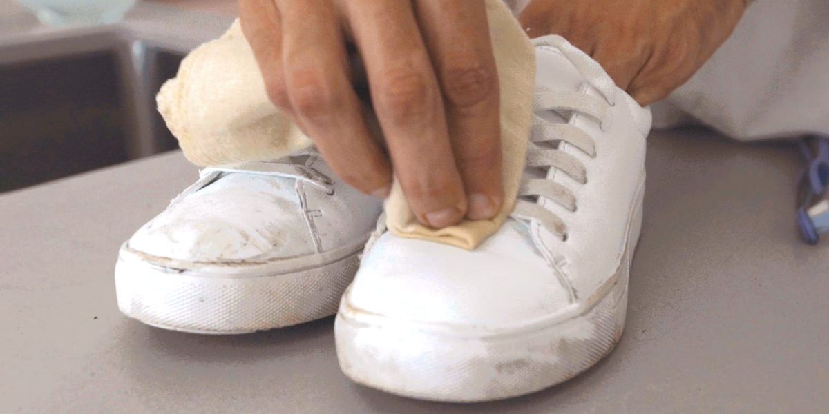how to clean leather shoes